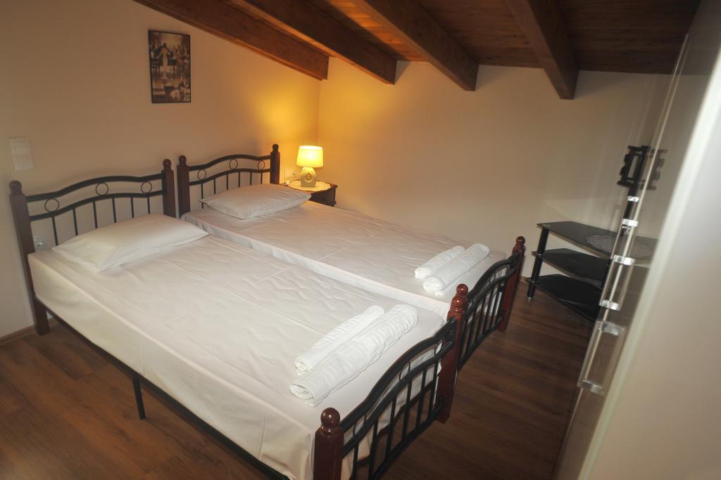 Villa Poulades Gouvia Rum bild
